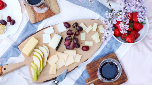 Picnic Perfect: 6 Wine and Cheese Pairings for Spring Days