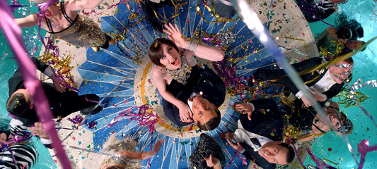 Host a Glamorous New Year’s Eve Great Gatsby Party.