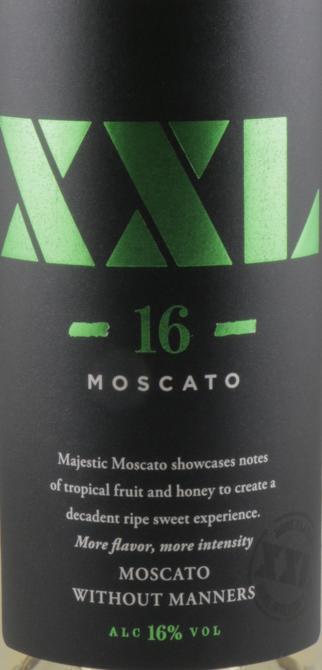 XXL Moscato 16 – Bold, Sweet, and Flavor-Packed Moscato Wine